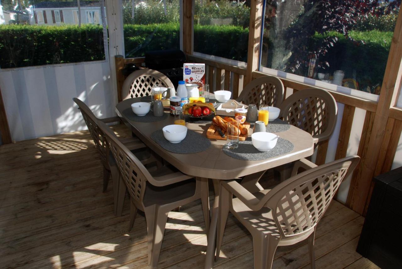 Mobilhome 2Ch Climatise-Terrasse Fermee-4 Velos-Camping 4 Etoiles Les Charmettes لو ماثيز المظهر الخارجي الصورة