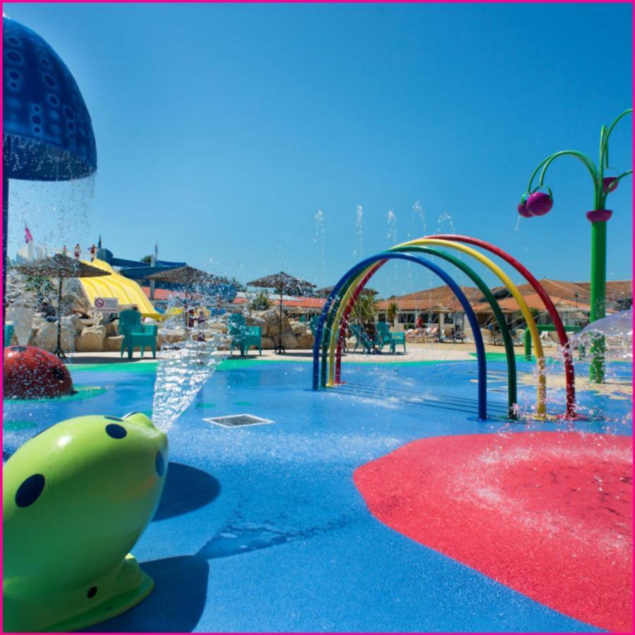 Mobilhome 2Ch Climatise-Terrasse Fermee-4 Velos-Camping 4 Etoiles Les Charmettes لو ماثيز المظهر الخارجي الصورة